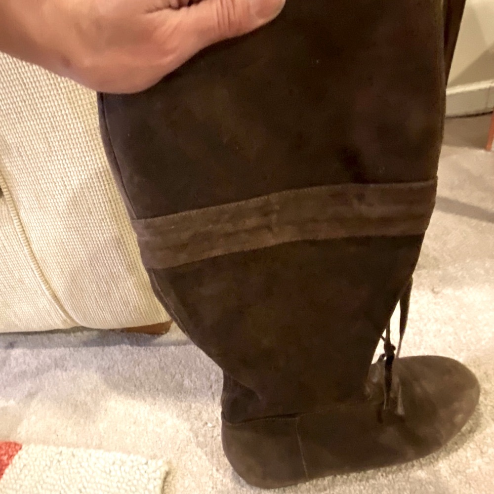 Like New Miu Miu Chocolate Brown Slouchy Suede Kn… - image 5